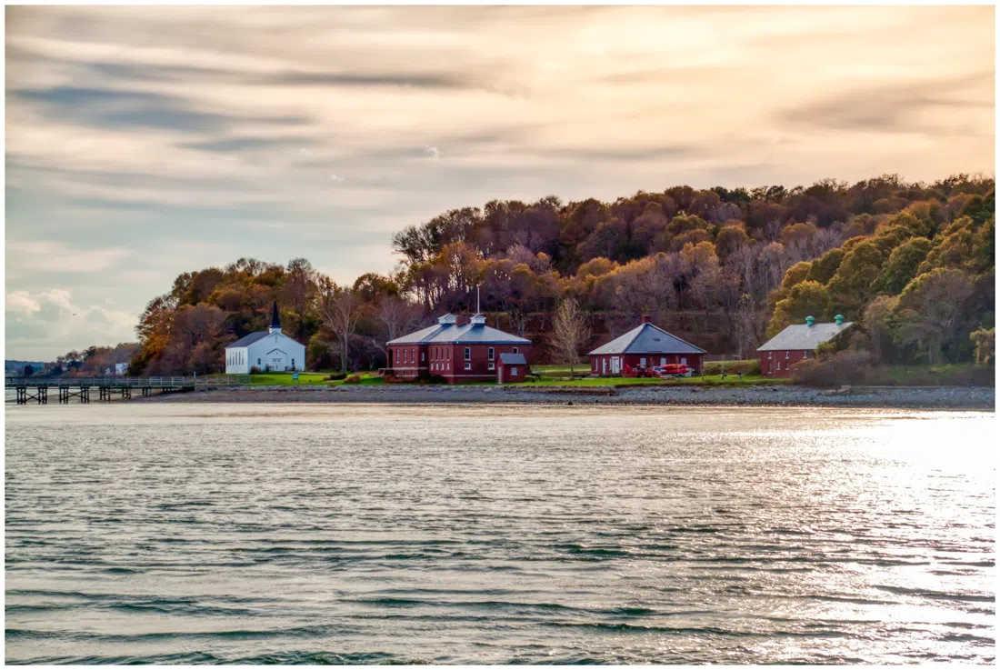 Peddocks Island, Boston