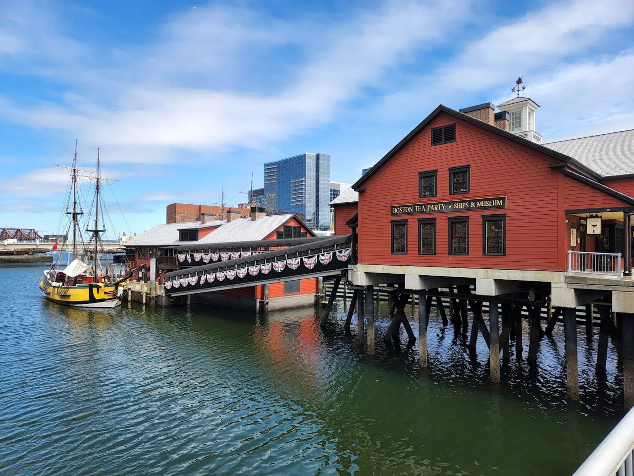 Il Boston Tea Party è sepolto sotto il Financial District
