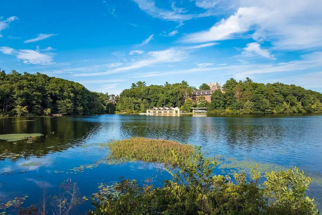 Wellesley College Scream Tunnel, Boston