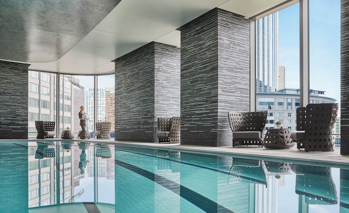 Four Seasons Hotel One Dalton Street — photo 3
