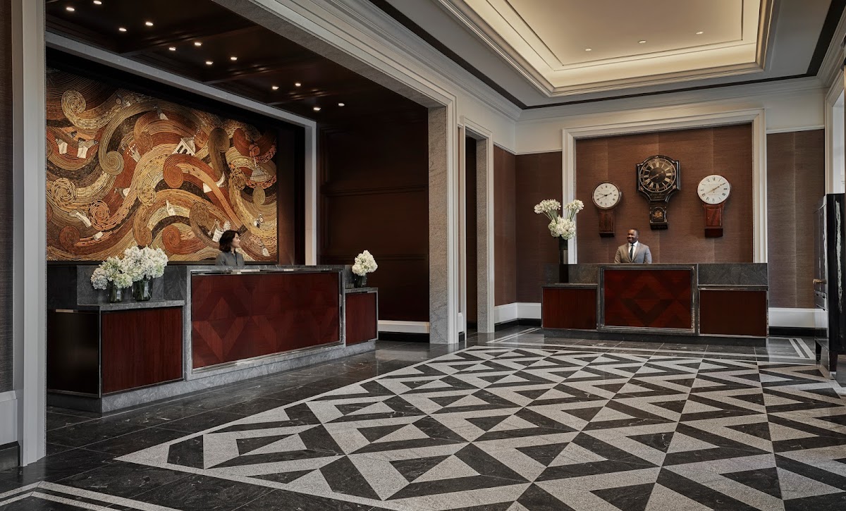Four Seasons Hotel One Dalton Street — photo 6