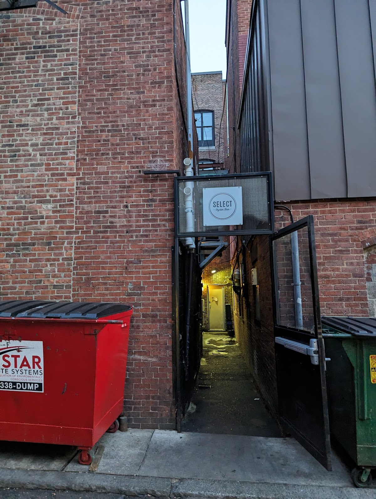 Hecate, Boston